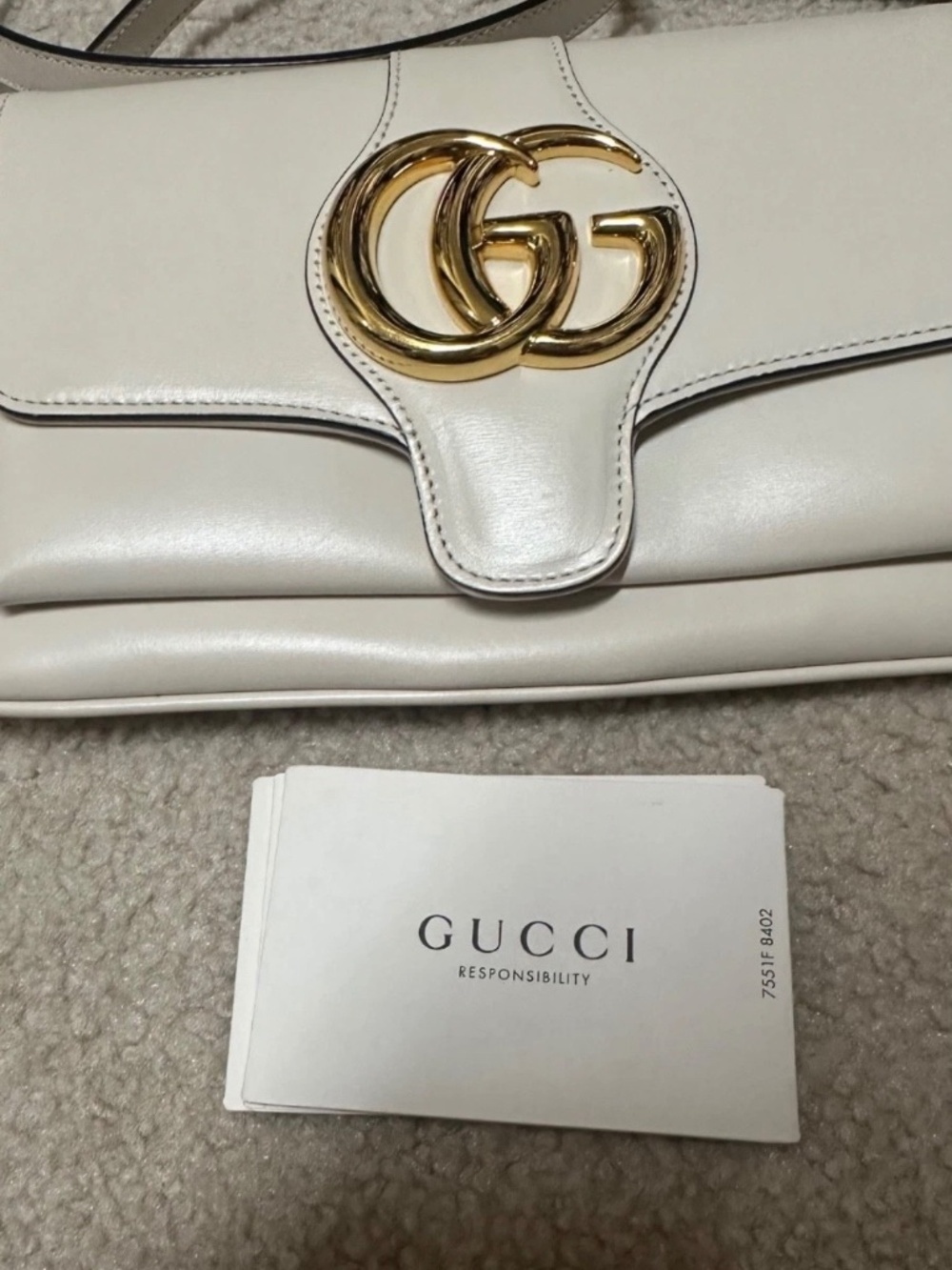 Authentic Gucci  Small GG  vintage Shoulder Bag off white Leather Crossbody